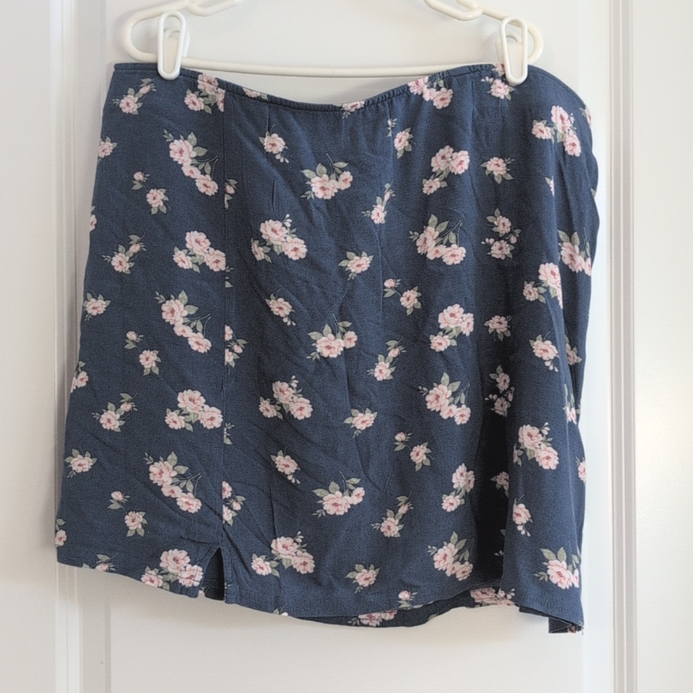 NWT Women's American Eagle Mini Skirt
